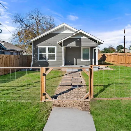 Step Into Comfort In This 3Br2Ba Downtown Retreat